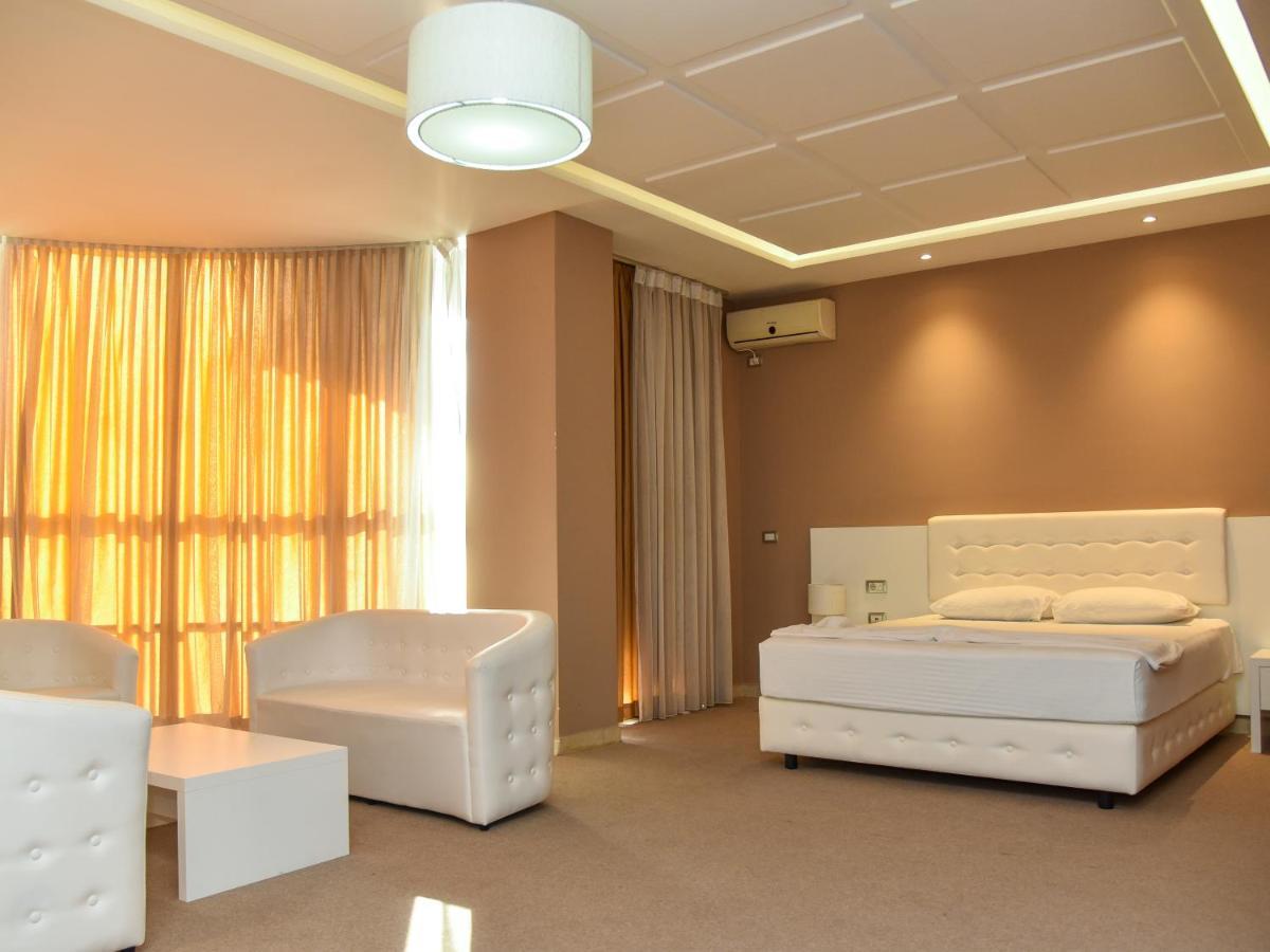 Hotel Continental Durrës Extérieur photo