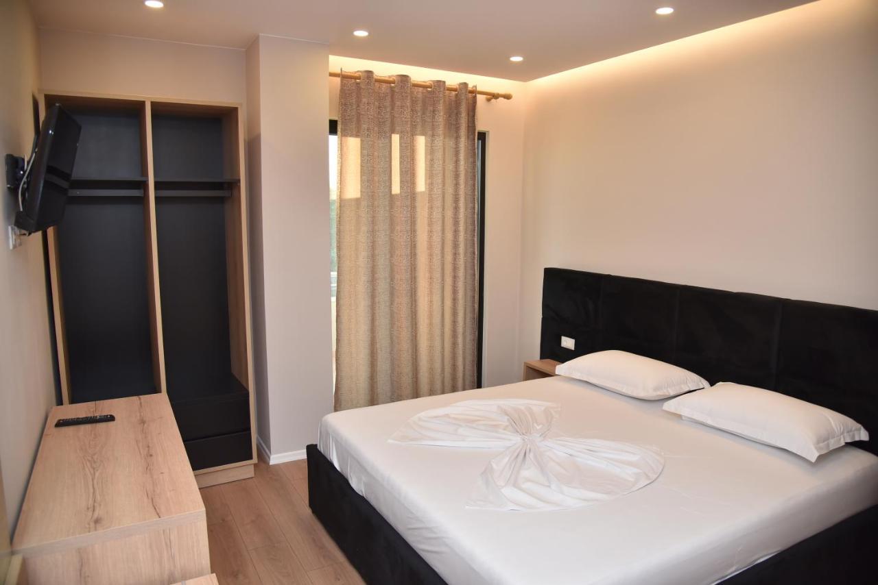 Hotel Continental Durrës Extérieur photo